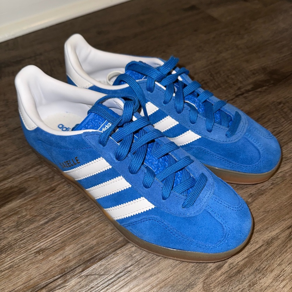 Adidas Men's Blue Gazelle Sneakers